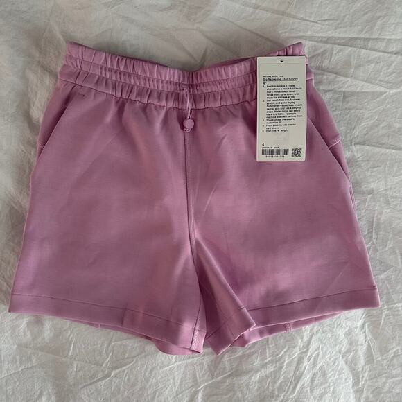 Lululemon Softstreme High-Rise Short 4" Size 4 Vitapink NWT - Picture 2 of 7